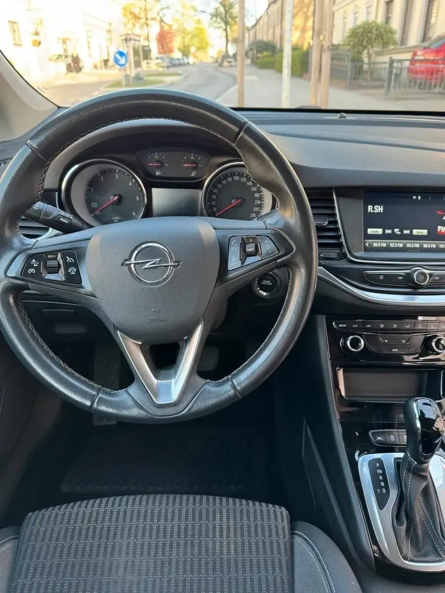 Gebraucht Opel Astra 105 PS (77 kW) 2021 Grau Kombi