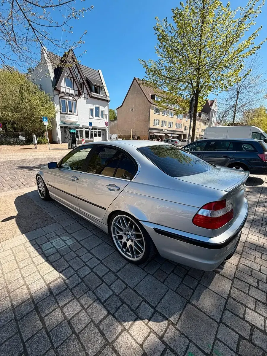 Gebraucht BMW 328 193 PS (141 kW) 1998 Silber Limousine