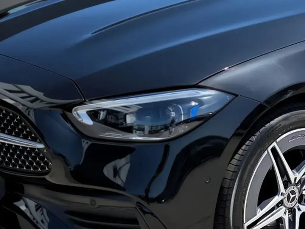 Gebraucht Mercedes C300e AMG 197 PS (144 kW) 2025 Metalliclack obsidianschwarz Kombi