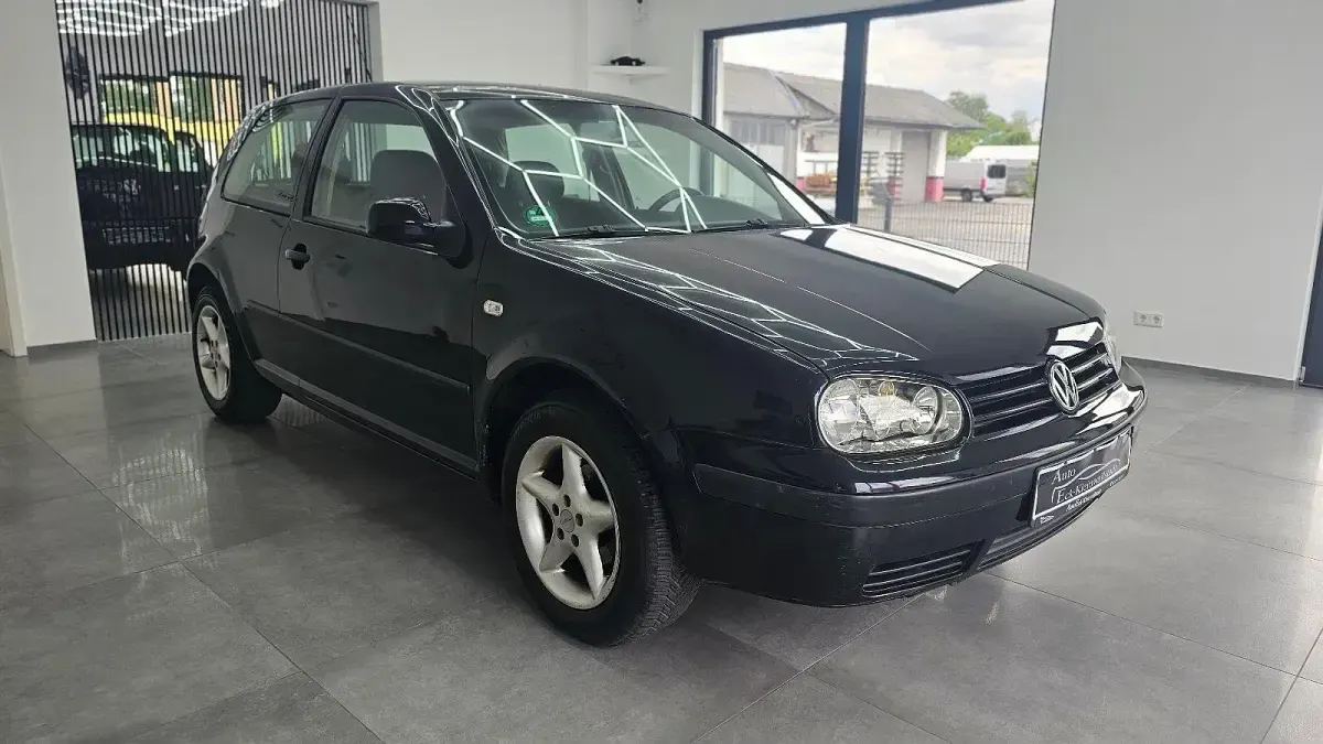 Gebraucht VW Golf 105 PS (77 kW) 2002 Schwarz Coupé