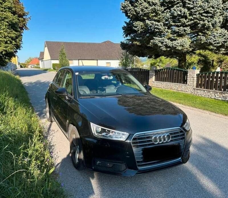 Schwarz Gebraucht 2016 Audi A1 Sportback Kleinwagen | 9.900 € (Superpreis) - Bild 1/4