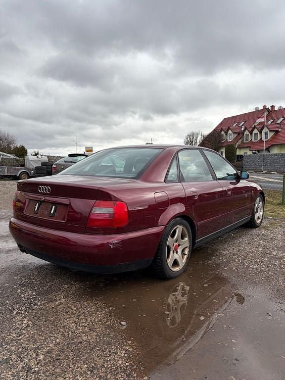 Gebraucht Audi A4 150 PS (110 kW) 1998 Rot Limousine