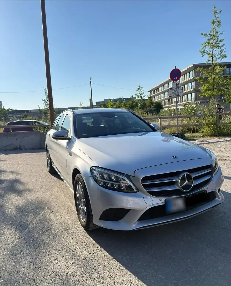 Gebraucht Mercedes C220 194 PS (142 kW) 2019 Silber Kombi