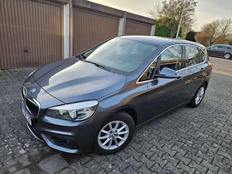 Gebraucht BMW 220 Advantage 192 PS (141 kW) 2017 Grau Kombi