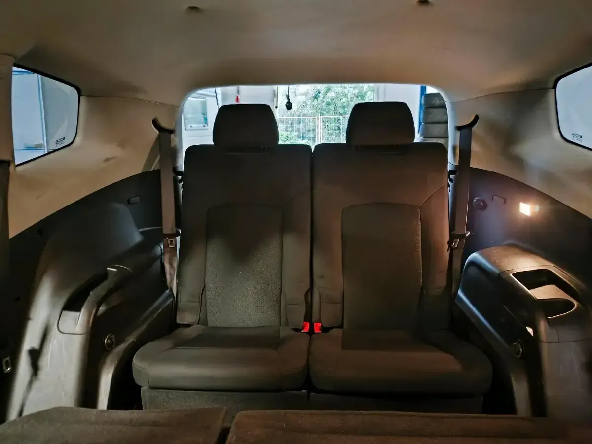 Gebraucht Chevrolet Orlando LT 163 PS (119 kW) 2012 Schwarz Van / Kleinbus