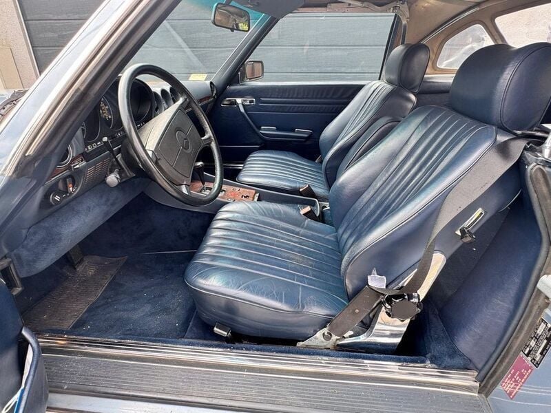 Gebraucht Mercedes 560 227 PS (166 kW) 1987 Blau Cabrio