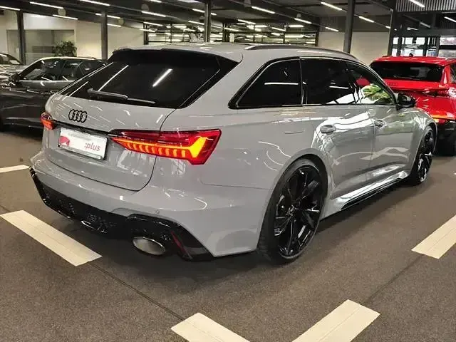 Gebraucht Audi RS6 Performance 630 PS (463 kW) 2024 Grau Kombi
