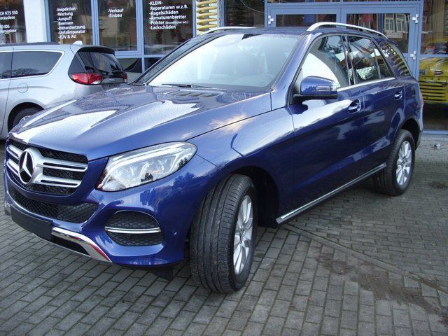 Blau metallic Gebraucht 2019 Mercedes GLE350 SUV | 54.990 € - Bild 1/4