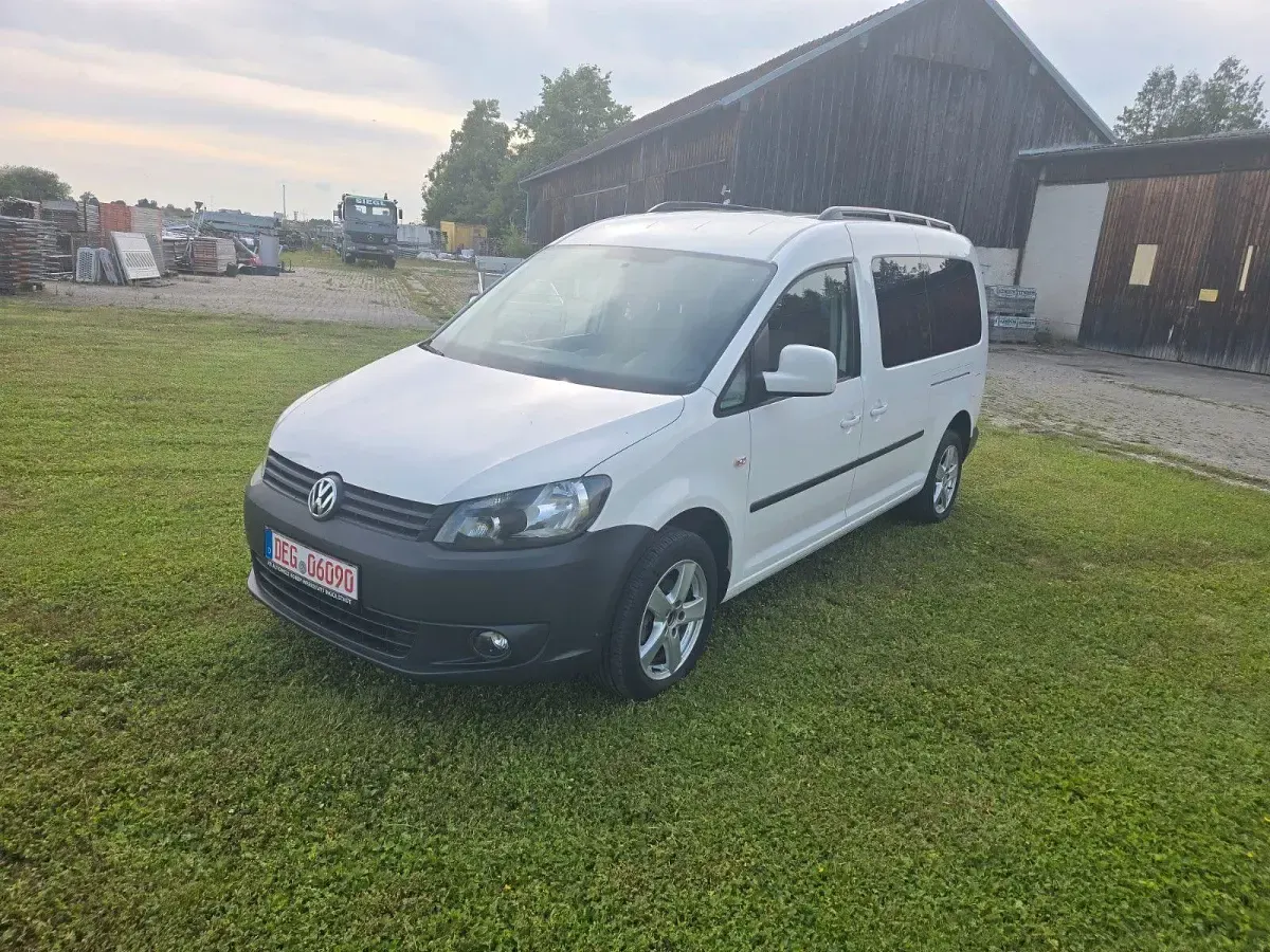 Gebraucht VW Caddy Maxi Trendline 102 PS (75 kW) 2013 Weiß Van / Kleinbus