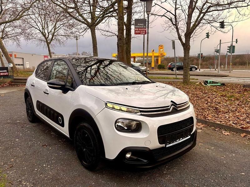 Gebraucht Citroën C3 Shine 99 PS (72 kW) 2017 Weiß Limousine