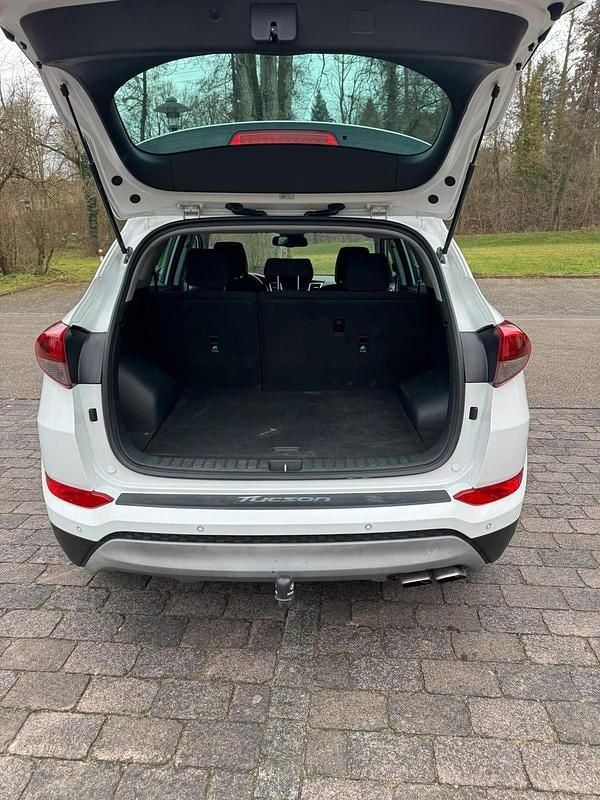 Gebraucht Hyundai Tucson Style 177 PS (130 kW) 2017 Weiß SUV