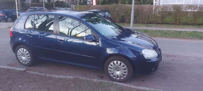 Blau Gebraucht 2007 VW Golf V Kleinwagen | 2.500 € (Guter Preis) - Bild 1/4