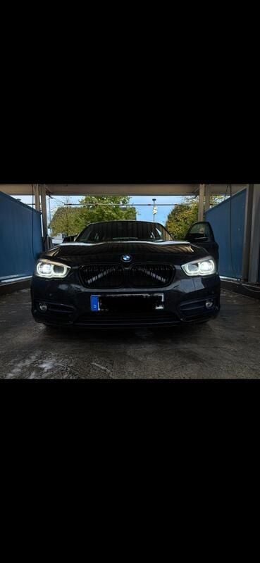 Schwarz Gebraucht 2016 BMW 118 Sport Line Kleinwagen | 11.000 € (Guter Preis) - Bild 1/4