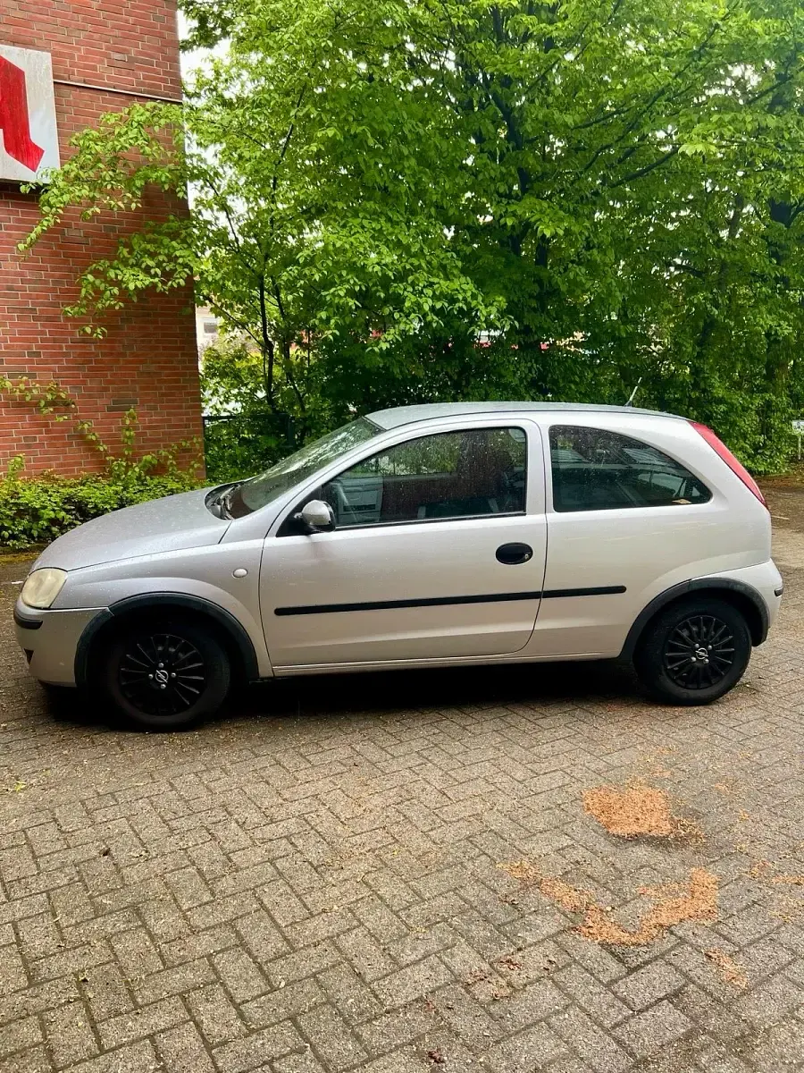 Gebraucht Opel Corsa 60 PS (44 kW) 2005 Silber Kleinwagen