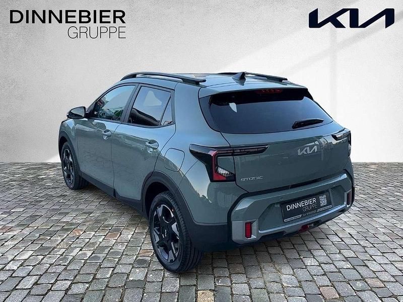 Neu Kia Stonic Vision 101 PS (74 kW) 2026 Grün (metallic) SUV