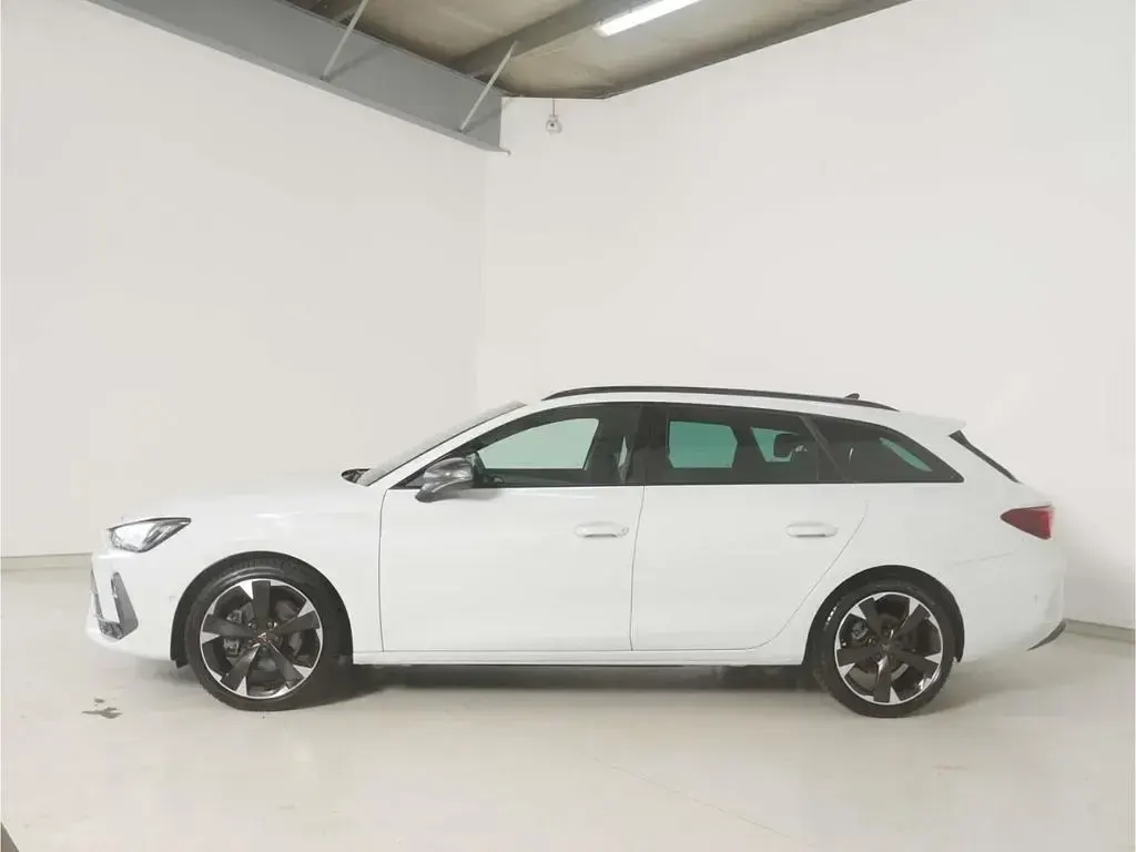 Gebraucht Cupra Leon 150 PS (110 kW) 2025 Nevada weiß Kombi