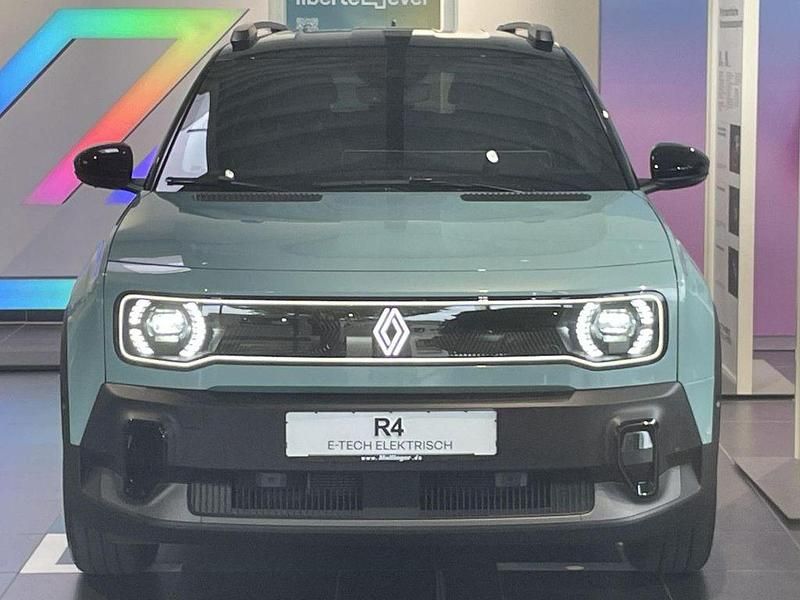 Neu Renault 4 E-Tech Iconic 110 kW (150 PS) 2026 Grün SUV