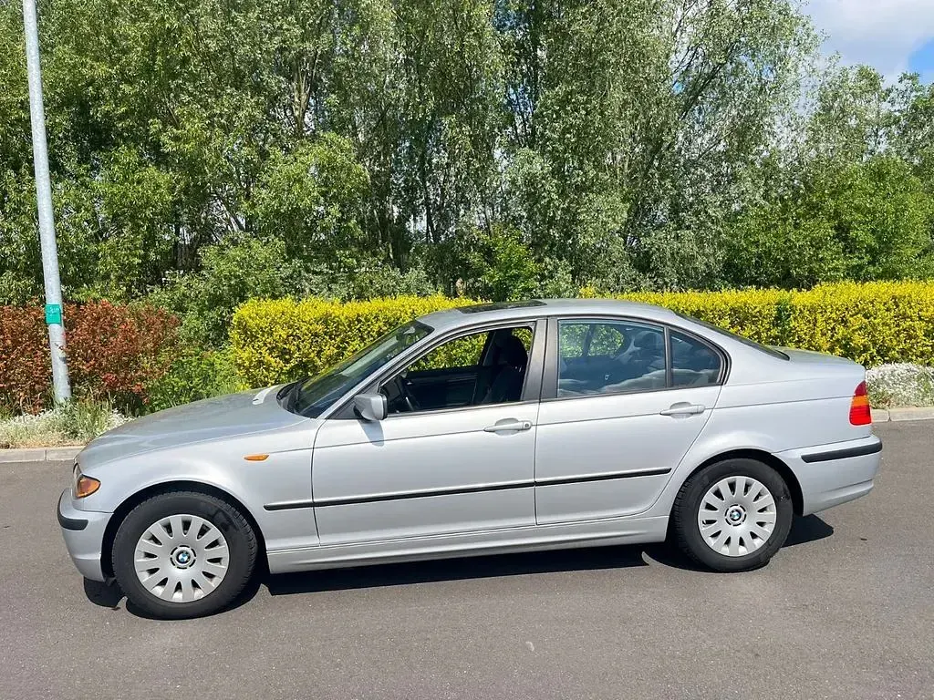 Gebraucht BMW 316 116 PS (85 kW) 2003 Silber Limousine