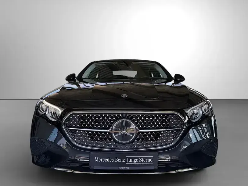 Gebraucht Mercedes E220 Avantgarde 197 PS (144 kW) 2025 Grau Limousine