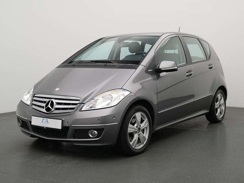 Grau Gebraucht 2010 Mercedes A160 Avantgarde Van / Kleinbus | 3.990 € (Guter Preis) - Bild 1/3