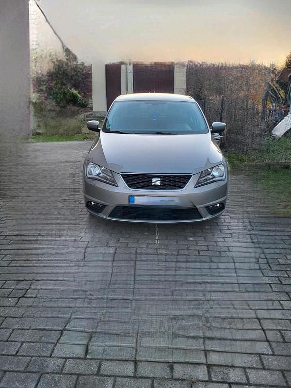 Gebraucht Seat Toledo 105 PS (77 kW) 2014 Beige Kleinwagen