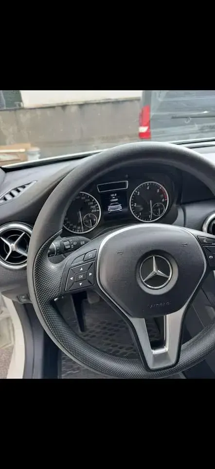 Gebraucht Mercedes A180 Style 109 PS (80 kW) 2014 Limousine