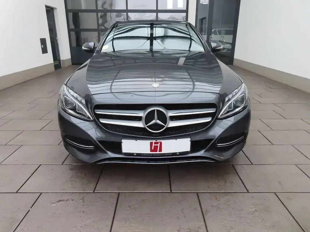 Gebraucht Mercedes C180 156 PS (114 kW) 2014 Grau Limousine