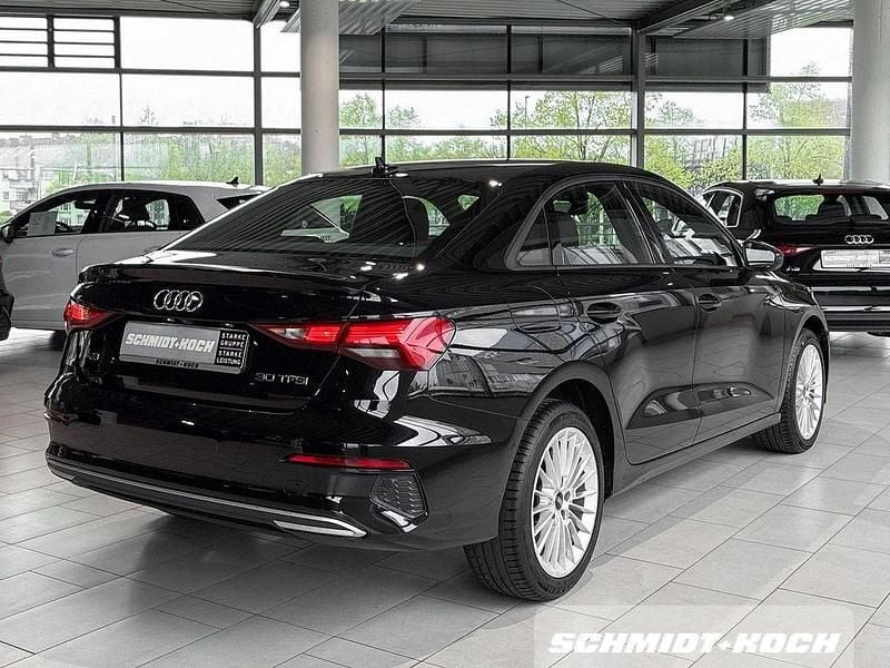 Gebraucht Audi A3 Advanced 110 PS (80 kW) 2022 Schwarz Limousine