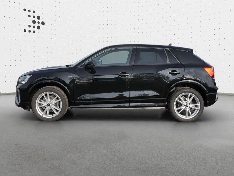 Gebraucht Audi Q2 S-Line 150 PS (110 kW) 2025 Mythosschwarz metallic SUV
