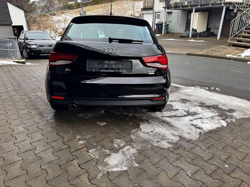 Gebraucht Audi A1 Sportback Sport 82 PS (60 kW) 2018 Schwarz Kleinwagen