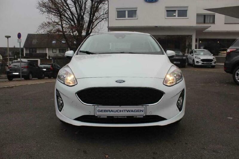 Gebraucht Ford Fiesta Cool & Connect 86 PS (63 kW) 2017 Weiß Kleinwagen