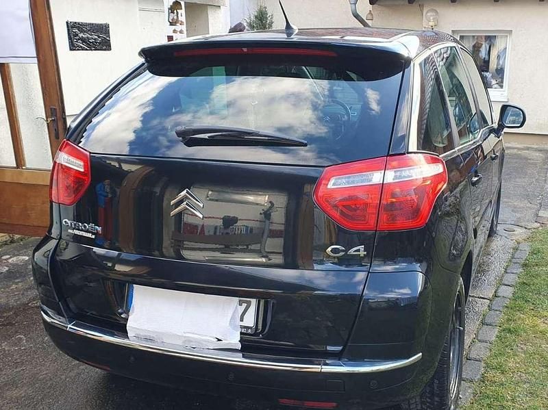 Schwarz Gebraucht 2010 Citroën C4 Picasso Exclusive Van / Kleinbus | 4.600 € (Fairer Preis) - Bild 1/4