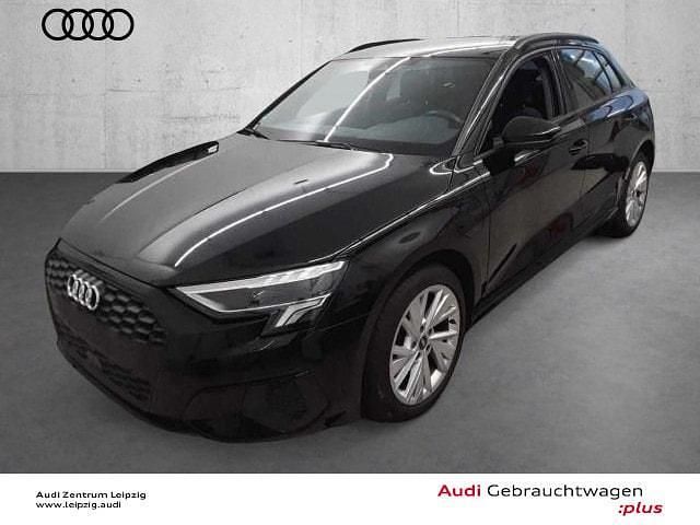 Brillantschwarz Gebraucht 2023 Audi A3 Sportback e-tron Ambiente Limousine | 23.980 € (Superpreis) - Bild 1/3