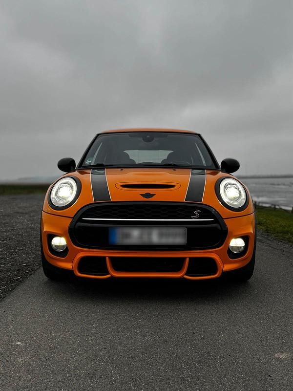 Second-hand Mini Cooper SD 231 CP (169 kW) 2016 Portocaliu Hatchback