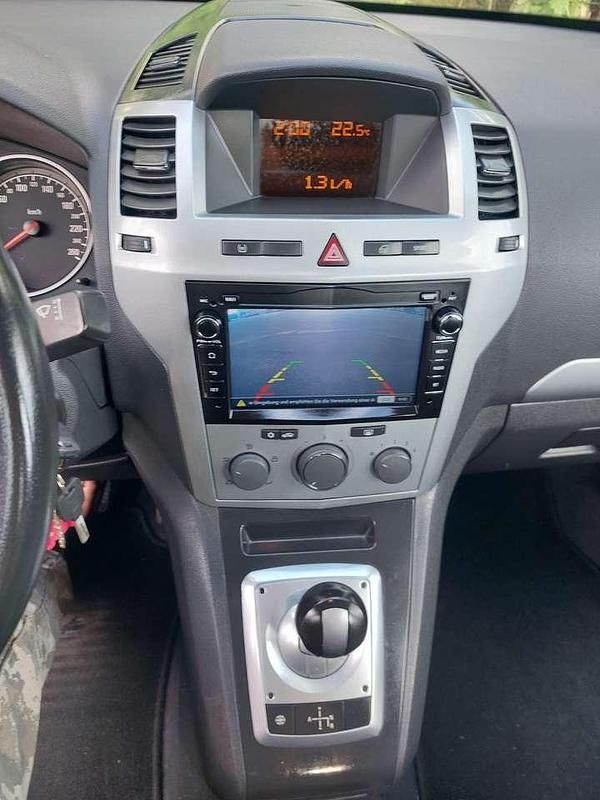 Gebraucht 2012 Opel Zafira Family Van / Kleinbus | 7.200 € (Fairer Preis) - Bild 1/4
