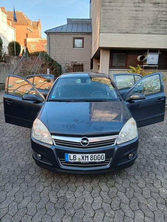 Gebraucht Opel Astra 105 PS (77 kW) 2007 Grau Limousine