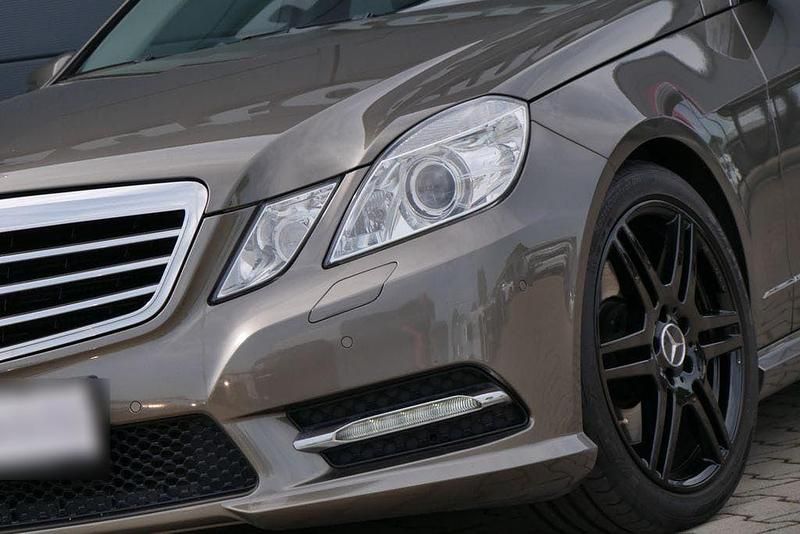 Brugt Mercedes E250 Avantgarde 204 HK (150 kW) 2012 Brun Sedan