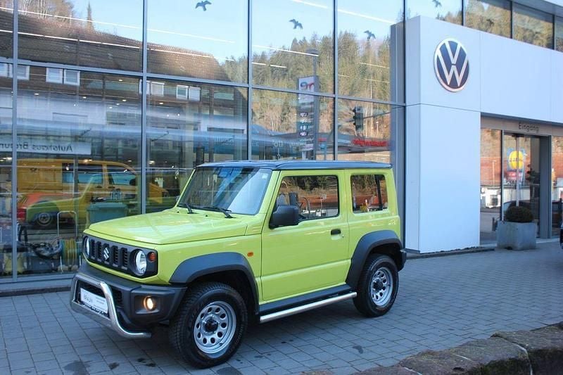 Gebraucht Suzuki Jimny Comfort+ 102 PS (75 kW) 2021 Grün SUV