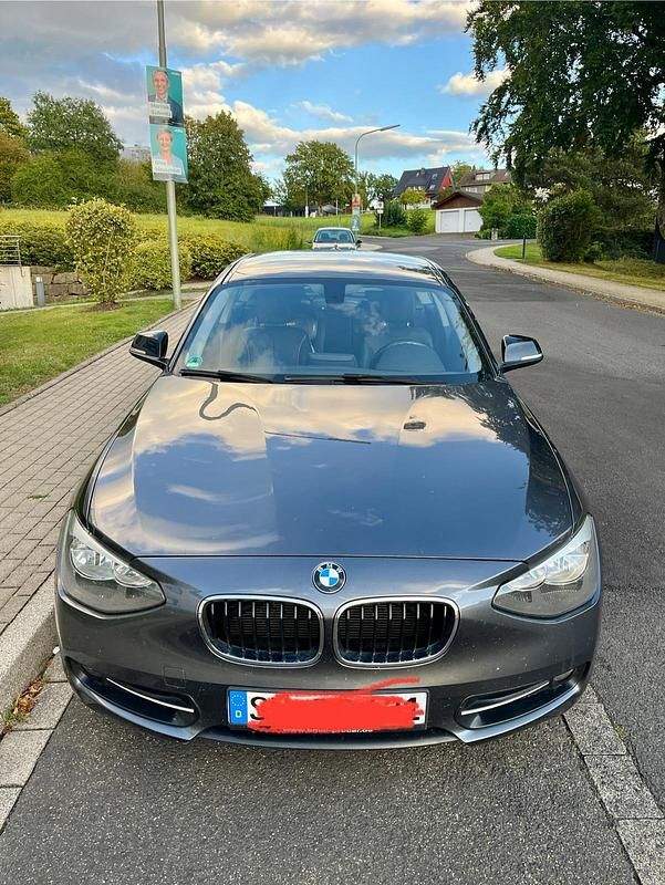 Grau Gebraucht 2014 BMW 118 Kleinwagen | 5.500 € (Guter Preis) - Bild 1/4