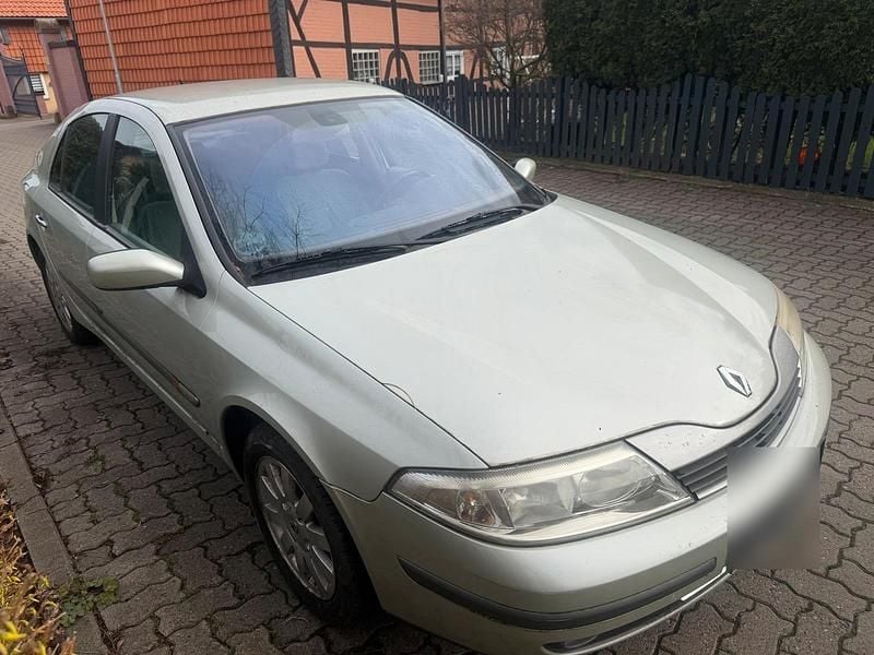 Gebraucht Renault Laguna 120 PS (88 kW) 2003 Gold Coupé