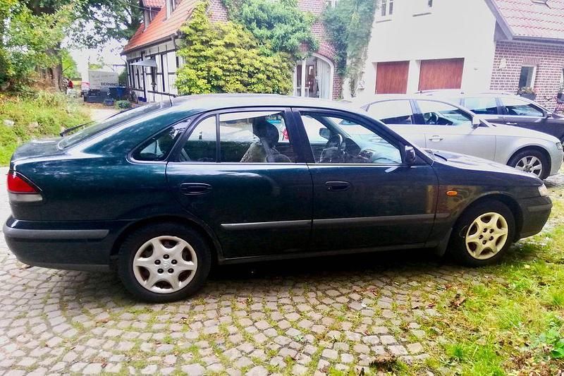 Gebraucht Mazda 626 Exclusive 116 PS (85 kW) 1997 Grün Limousine
