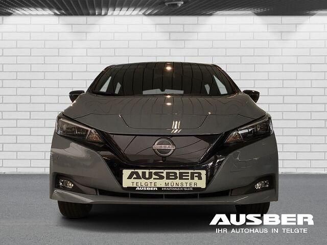 Gebraucht Nissan Leaf Tekna 160 kW (218 PS) 2023 Grau Kleinwagen