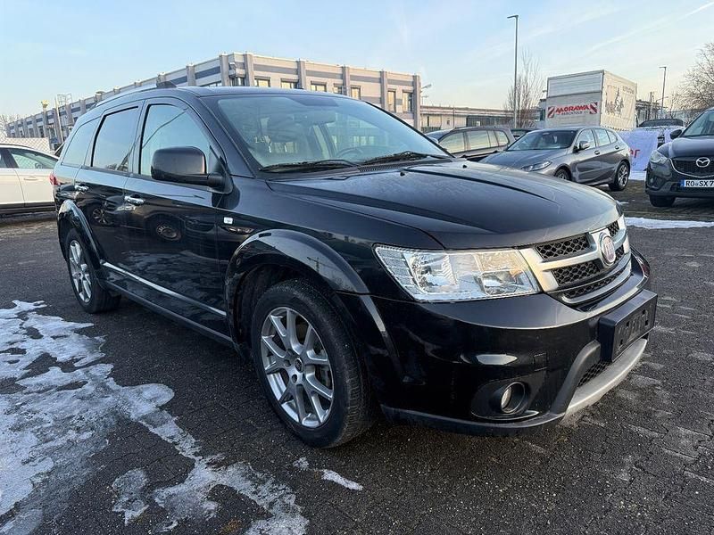 Gebraucht Fiat Freemont 170 PS (125 kW) 2012 Schwarz SUV