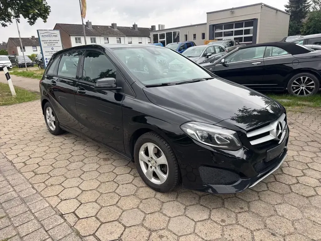 Gebraucht Mercedes B220 177 PS (130 kW) 2015 Braun Kleinwagen