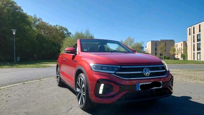 Rot Gebraucht 2022 VW T-Roc Cabriolet R-line Cabrio | 28.200 € (Guter Preis) - Bild 1/4