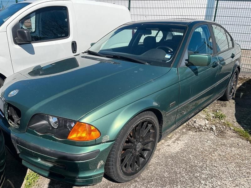 Usata BMW 320 150 CV (110 kW) 2000 Verde Berlina