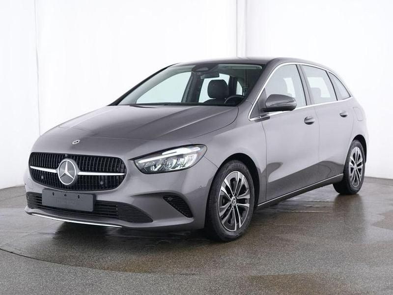Gebraucht Mercedes B220 Progressive 190 PS (139 kW) 2024 Mountain grau (metallic) Kleinwagen