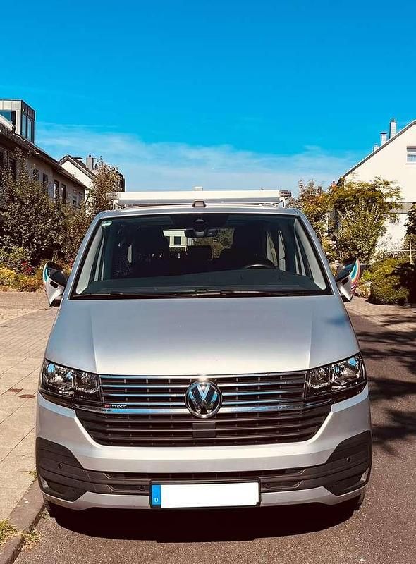 Silber Gebraucht 2022 VW T6.1 Comfortline Van | 50.000 € - Bild 1/4