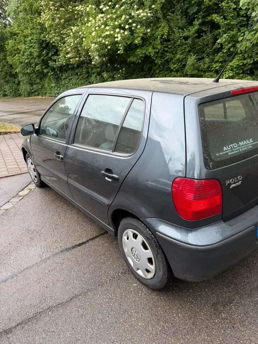 Gebraucht VW Polo 60 PS (44 kW) 2002 Grau Kleinwagen