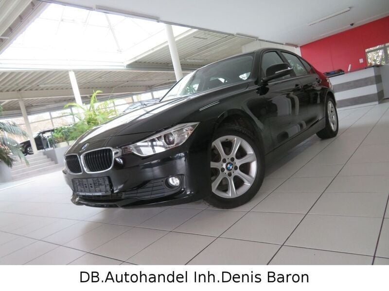 Schwarz ii Gebraucht 2012 BMW 318 Comfort Edition Limousine | 9.980 € (Guter Preis) - Bild 1/4